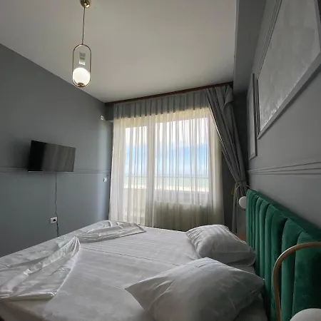 E.a.2bedroom Seaview Summerland Mamaia